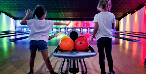 Faire un bowling avec les enfants au Bax Bowling de Brumath